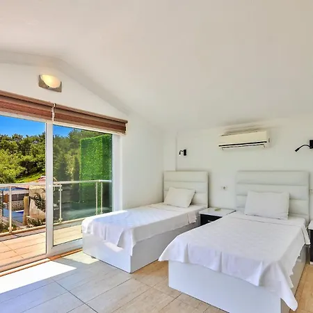 Islamlar Village 5 Bedroom Вилла Калкан