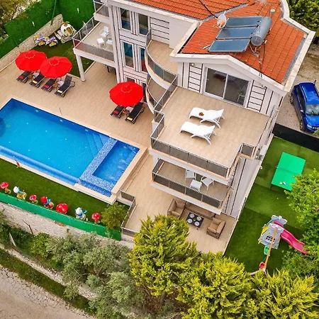 Islamlar Village 5 Bedroom Вилла Калкан